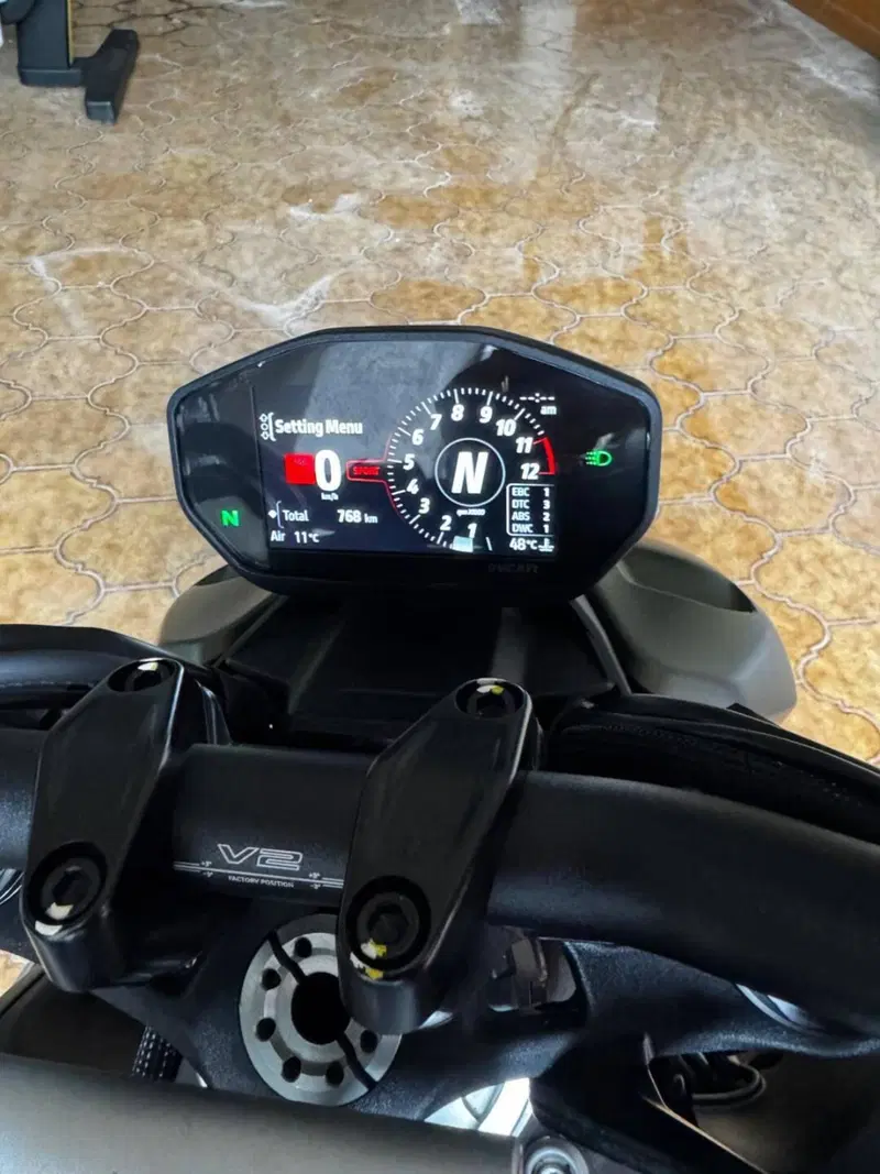 Ducati Streetfighter V2 955 Green (2022 - 23) (4)