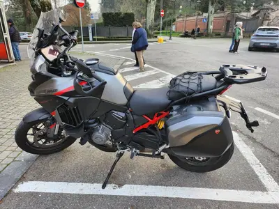 Ducati Multistrada V4 S Grand Tour (2024) usata