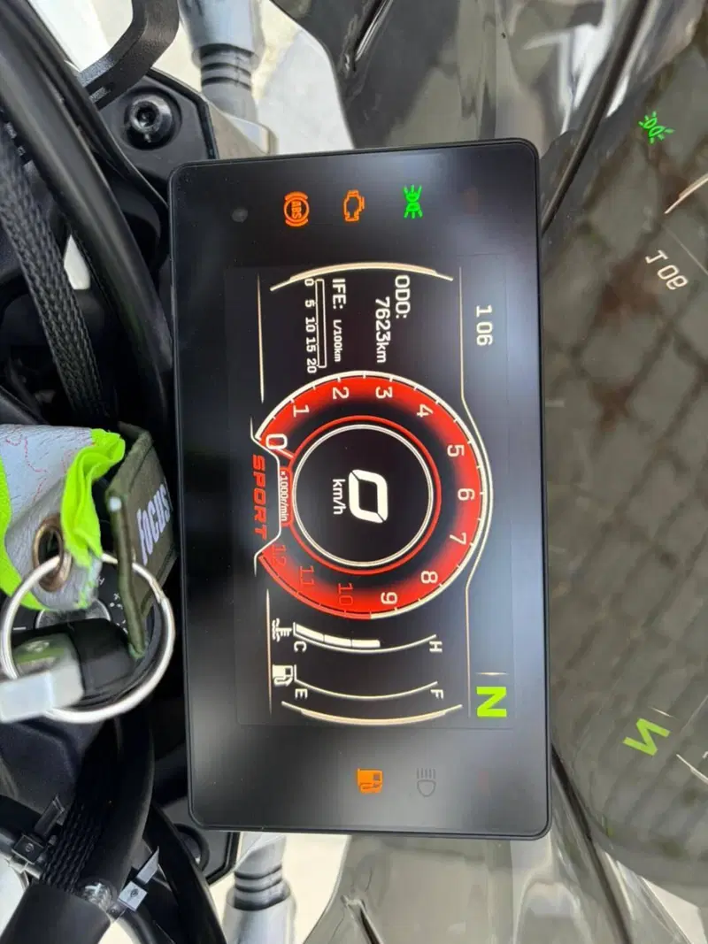CFMOTO 650NK (2021 - 24) (6)