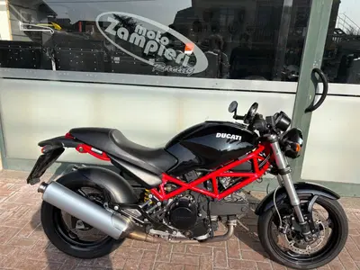 Ducati Monster 695 (2006 - 08) usata