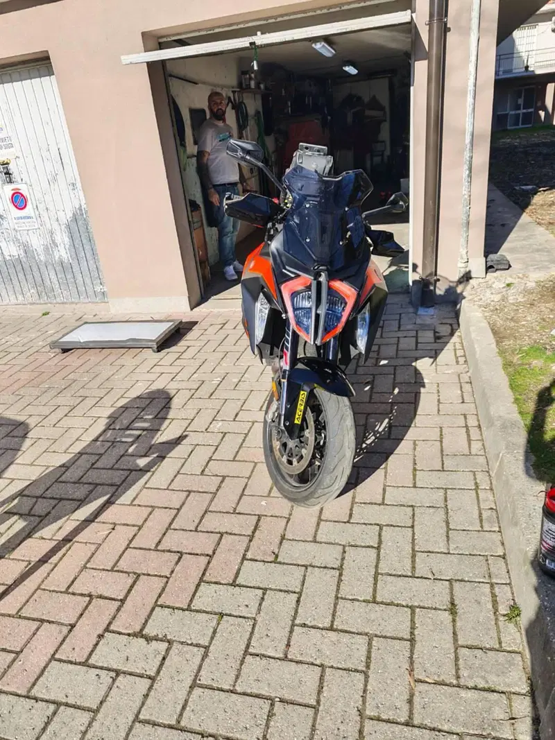 KTM 1290 Super Duke GT (2021) (5)