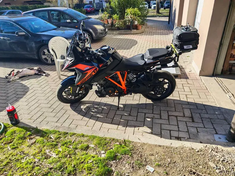 KTM 1290 Super Duke GT (2021) (6)