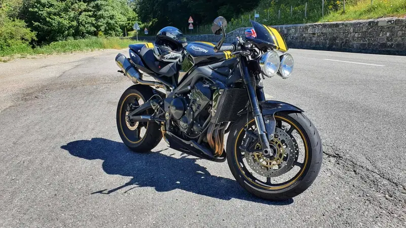 Triumph Street Triple (2007 - 12) (16)