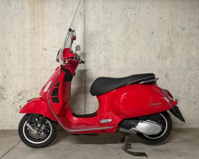 Vespa GTS 300 Super (2023 - 24) usata