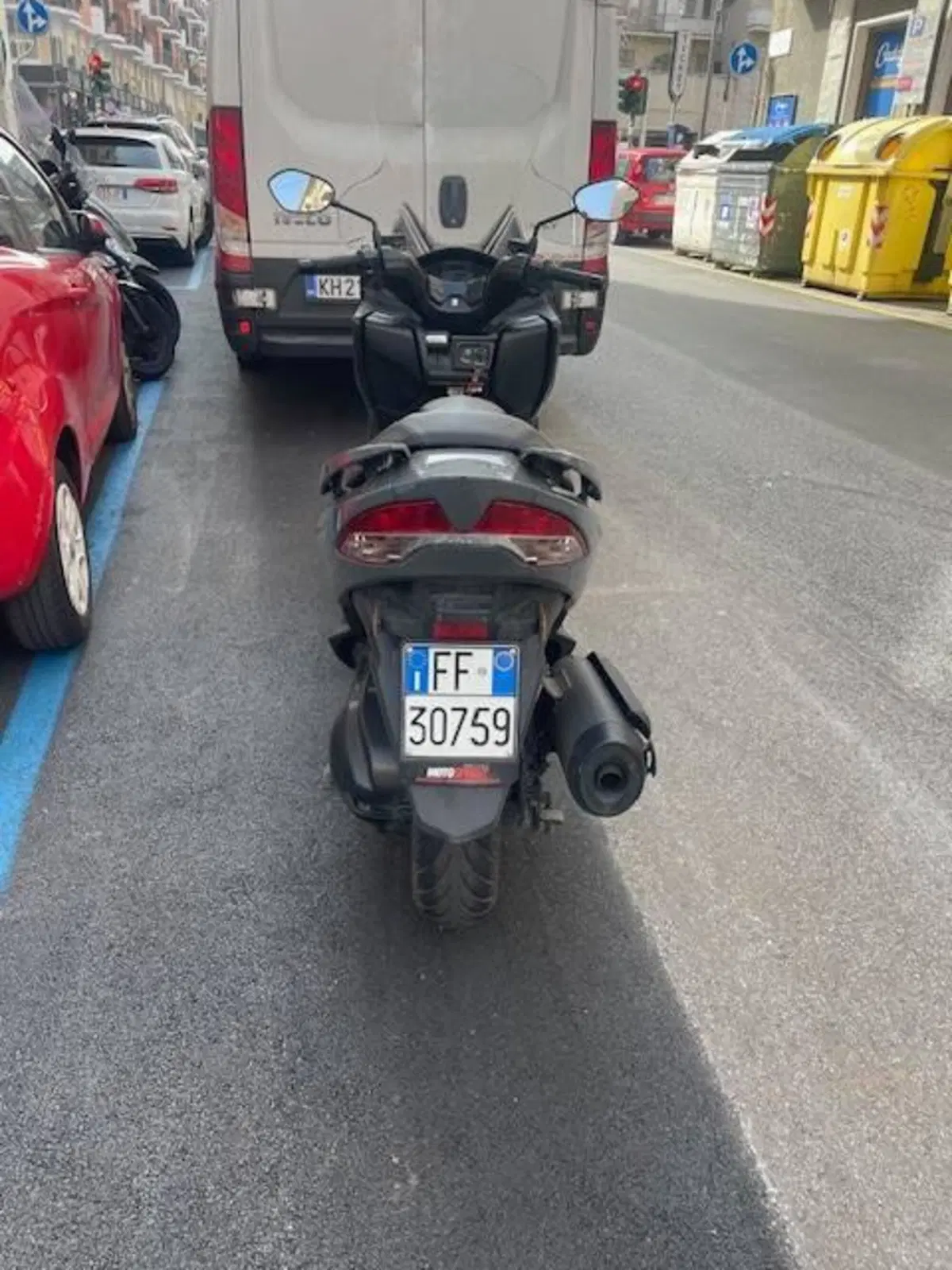Suzuki Burgman 400 (2022 - 24) (3)