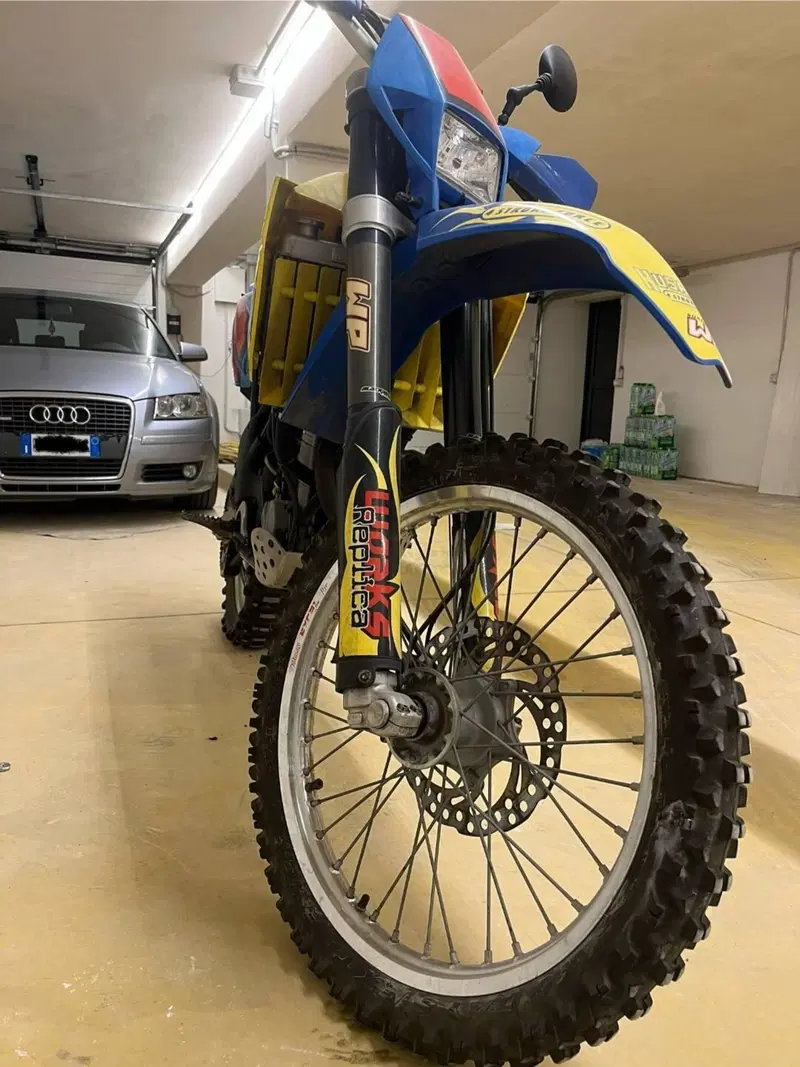 Husaberg FE 550 E (4)