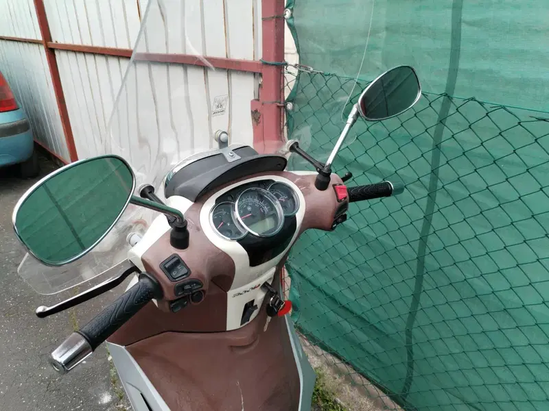 Piaggio Beverly 300 i.e. (2010 - 16) (4)