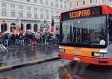 Sciopero generale nazionale: oggi la giornata più critica, ma agitazioni mirate anche più avanti