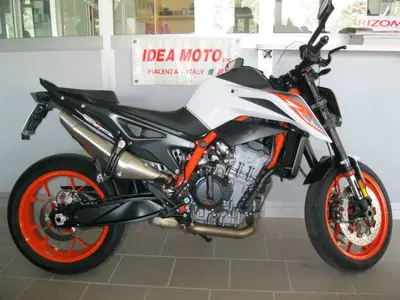 KTM 890 Duke R (2020) usata