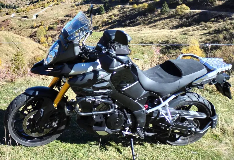 Suzuki V-Strom 1000 ABS No compromise LE (2015 - 17) (2)