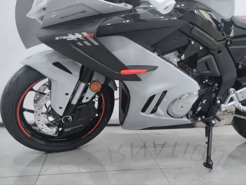 CFMOTO 675SR-R (2025 - 26) (6)