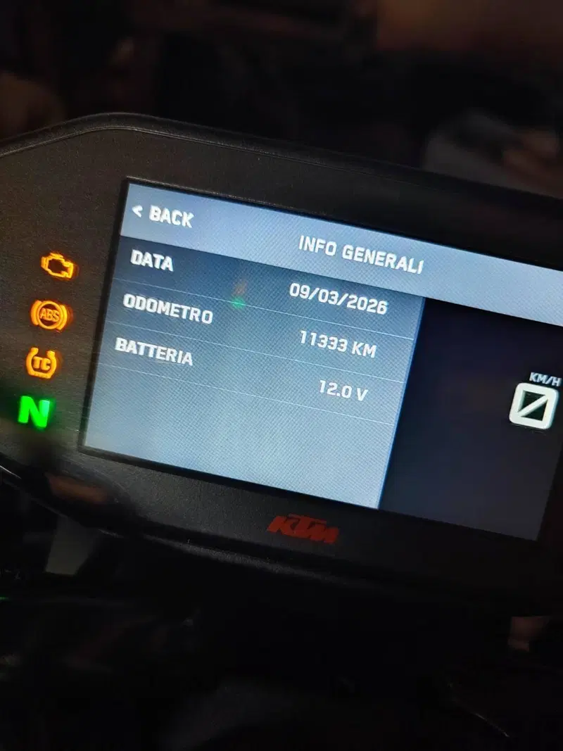KTM 890 Duke (2021 - 23) (8)