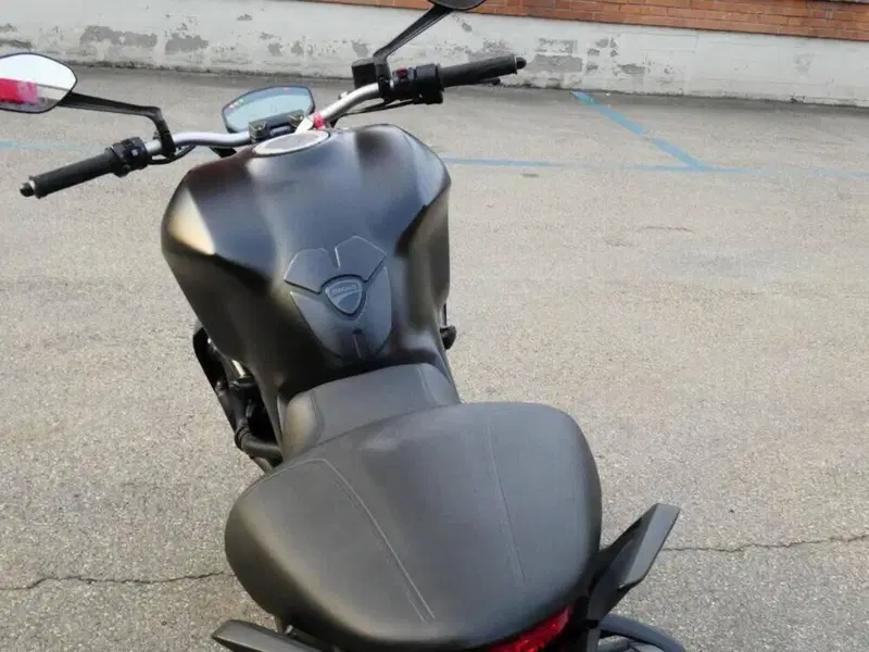 Ducati Monster 821 Dark ABS (2014 - 16) (4)