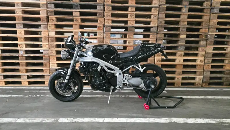 Triumph Speed Triple T 509 (1997) (4)