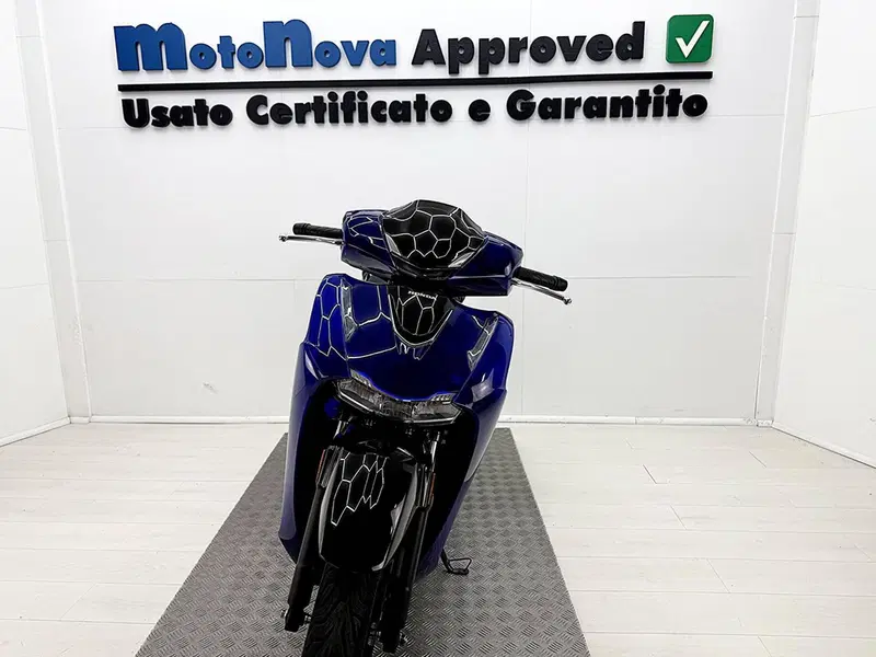 Honda SH 125 Vetro (2026) (4)