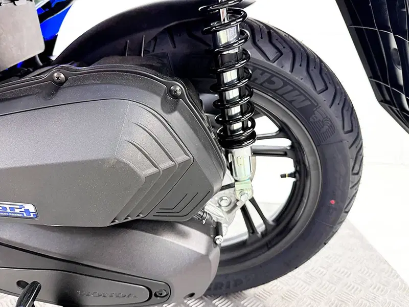 Honda SH 125 Vetro (2026) (15)