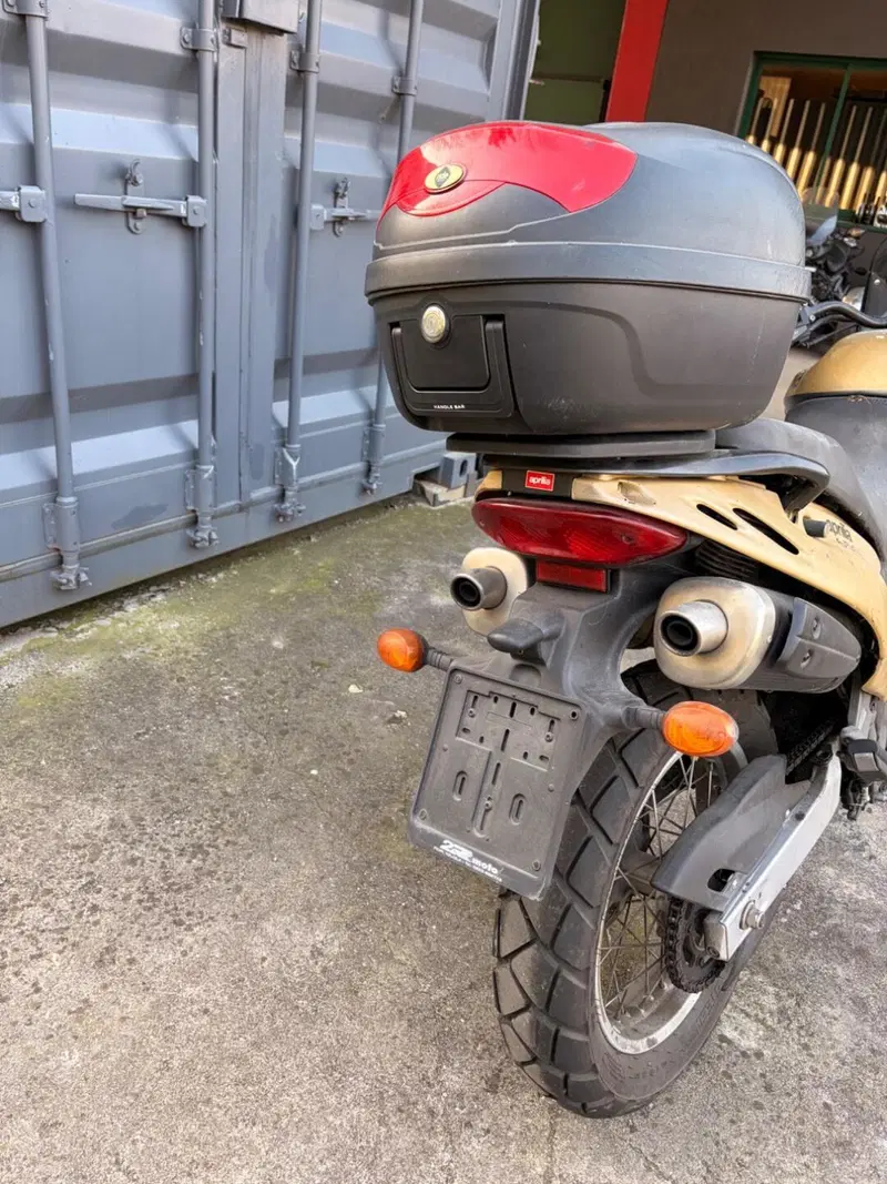 Aprilia Pegaso 650 IE (2001 - 02) (10)