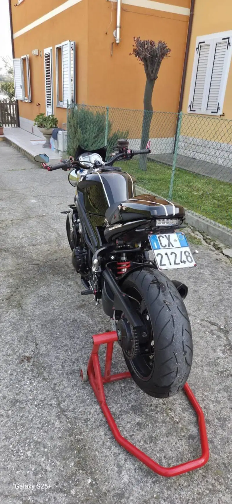 Triumph Speed Triple 1050 (2005 - 11) (3)