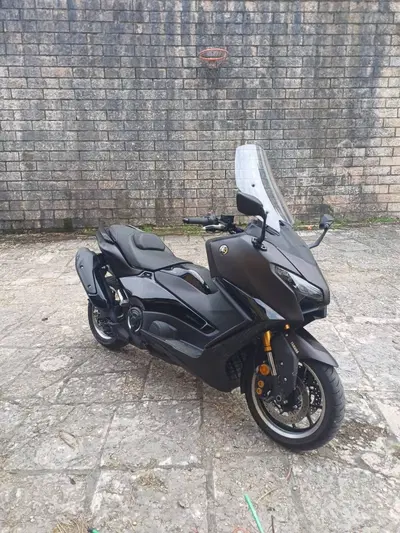 Yamaha T-Max 560 Tech Max (2025 - 26) usata