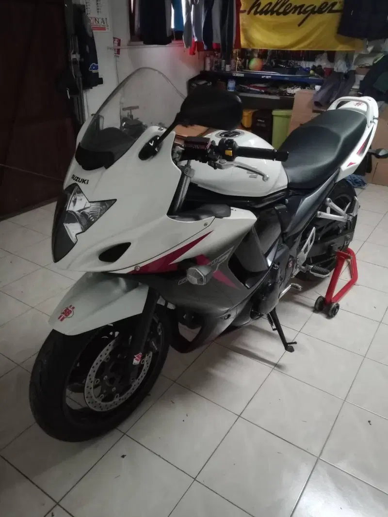 Suzuki GSX 650 F (2007 - 15)