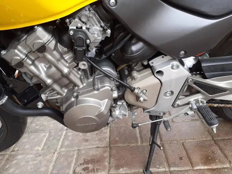 Honda Hornet 600 (2000 - 02) (8)