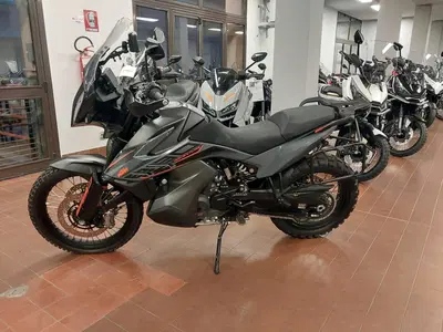 KTM 890 Adventure (2022) usata