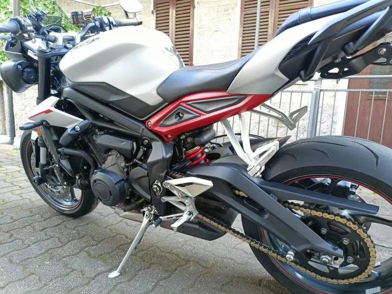Triumph Street Triple R (2017 - 20)