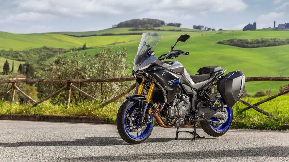 Yamaha Tracer 7 Y-AMT: meno stress più, divertimento? (20)