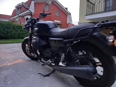 Moto Guzzi V7 III Stone (2017 - 20) usata