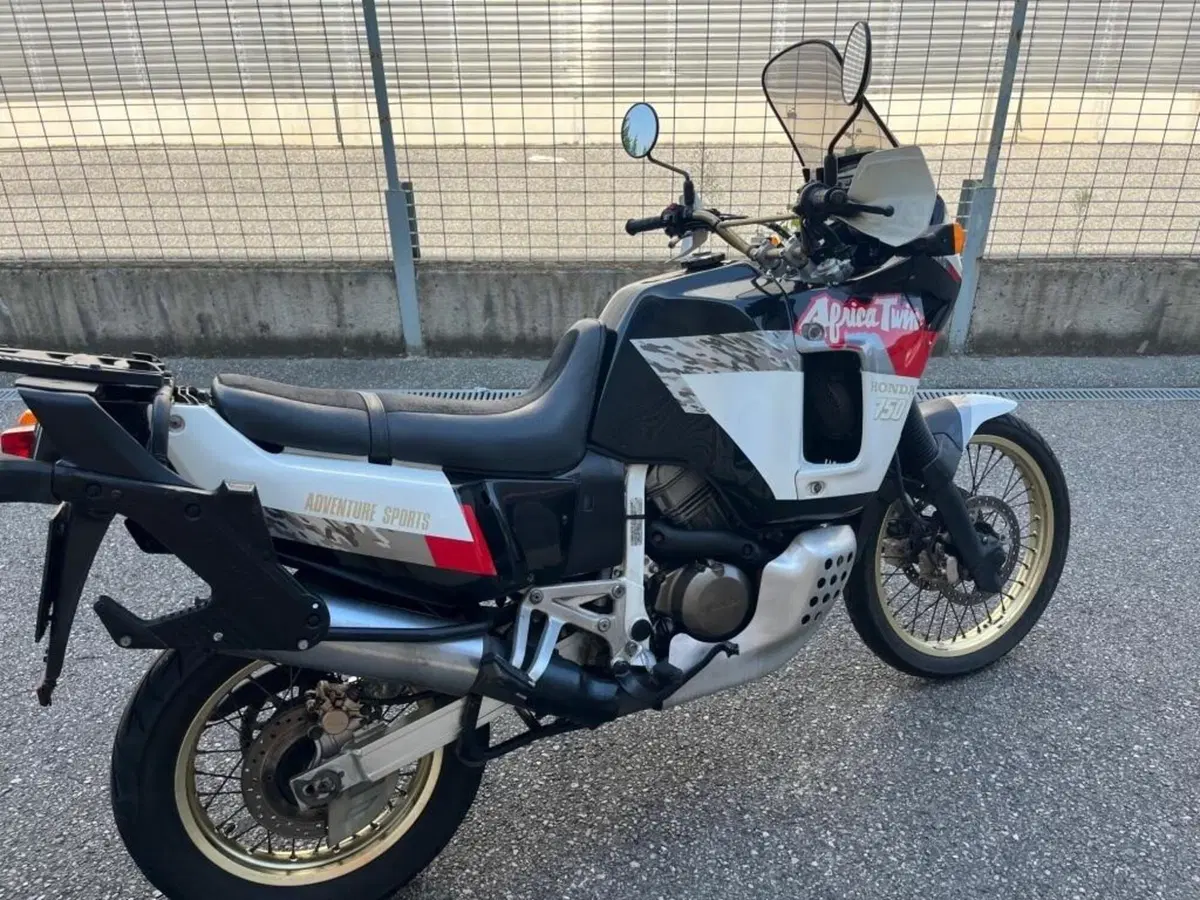 Honda Africa Twin XRV 750 (1992) (10)