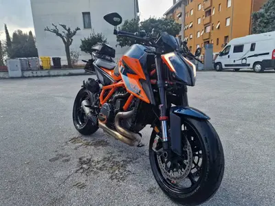 KTM 1290 Super Duke R (2021) usata