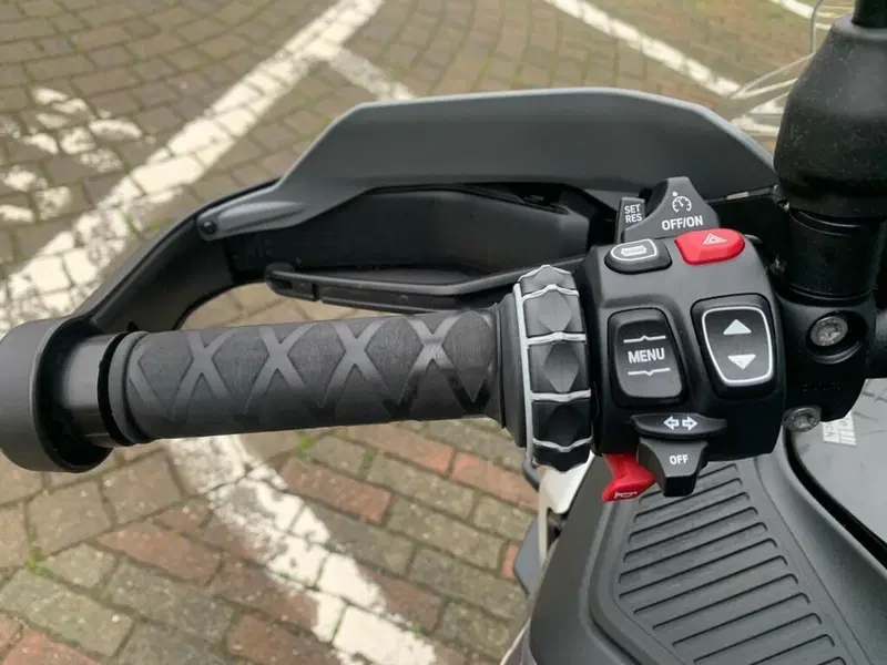 Bmw R 1300 GS Adventure Triple Black (2025 - 26) (13)