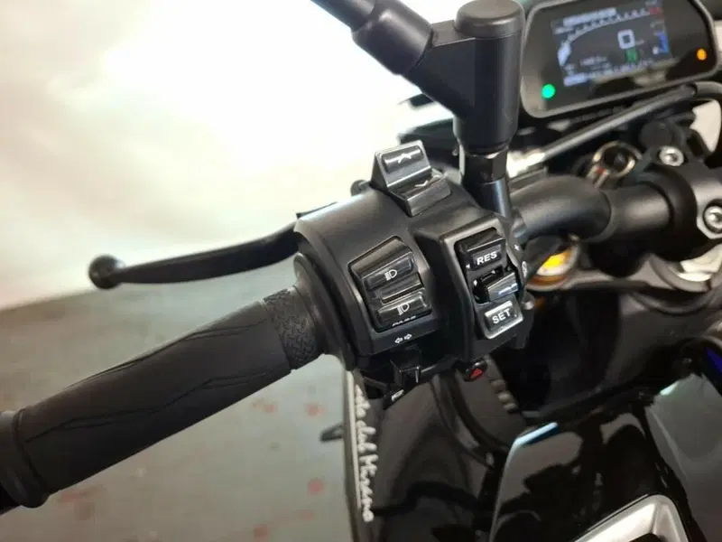Yamaha MT-10 SP (2022 - 25) (12)