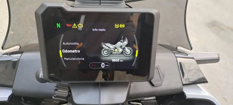 Husqvarna Norden 901 (2022 - 26) (8)