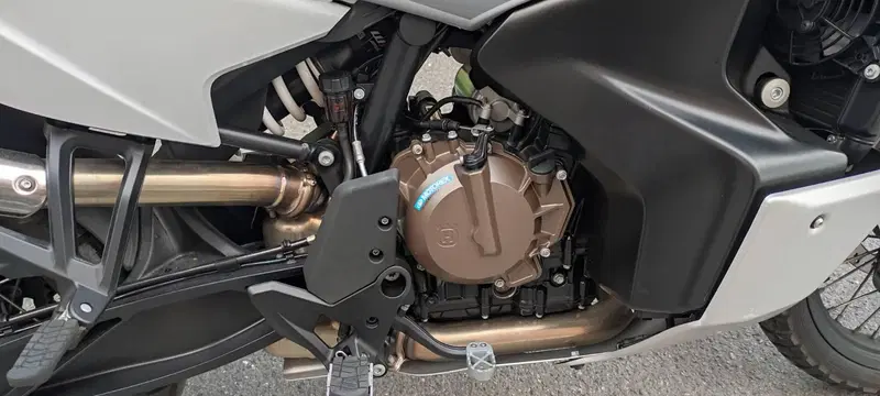 Husqvarna Norden 901 (2022 - 26) (3)