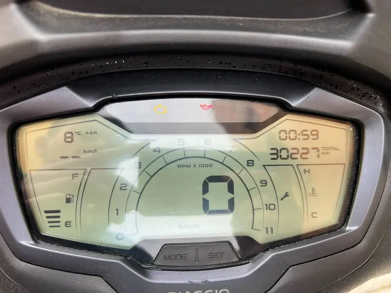 Piaggio Beverly 300 S ABS-ASR (2021 - 25) (4)