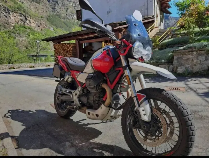 Moto Guzzi V85 TT (2019 - 20)