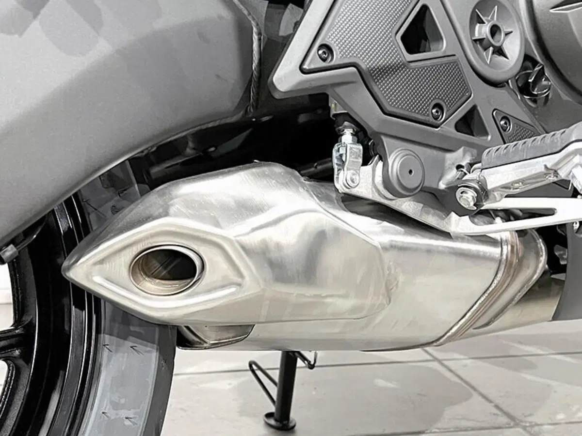 Kawasaki Versys 650 (2025 - 26) (3)