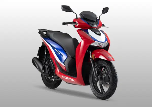 Honda SH: premiato a Motodays 2026 lo scooter più amato dagli italiani
