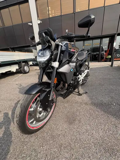 Bmw F 900 R (2021 - 24) usata