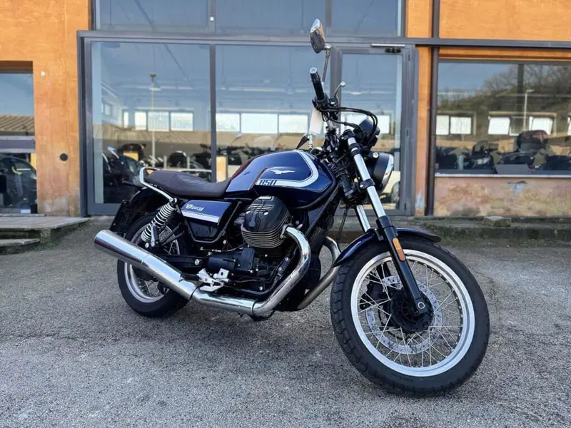 Moto Guzzi V7 850 Stone Special Abs (2021) (2)
