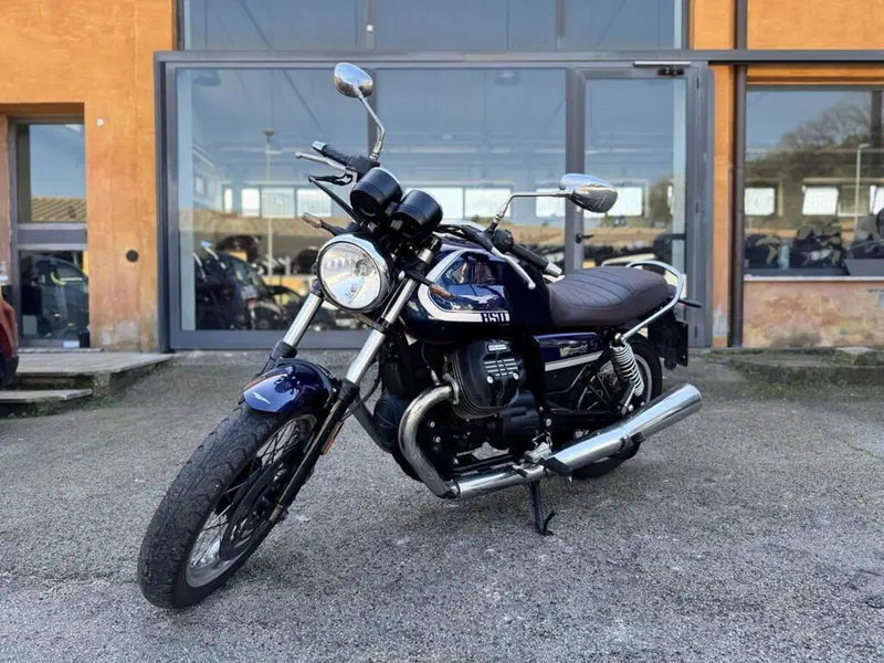 Moto Guzzi V7 850 Stone Special Abs (2021) (5)