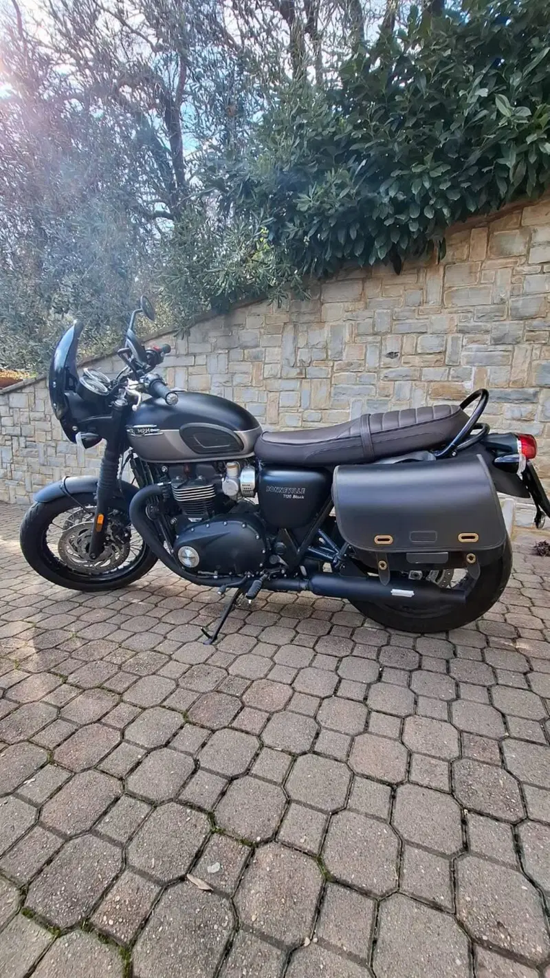 Triumph Bonneville T120 Black (2021 - 25)