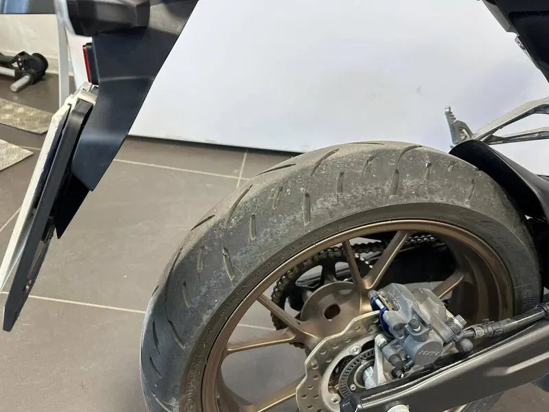 Honda CB 125 R (2024 - 26) (12)