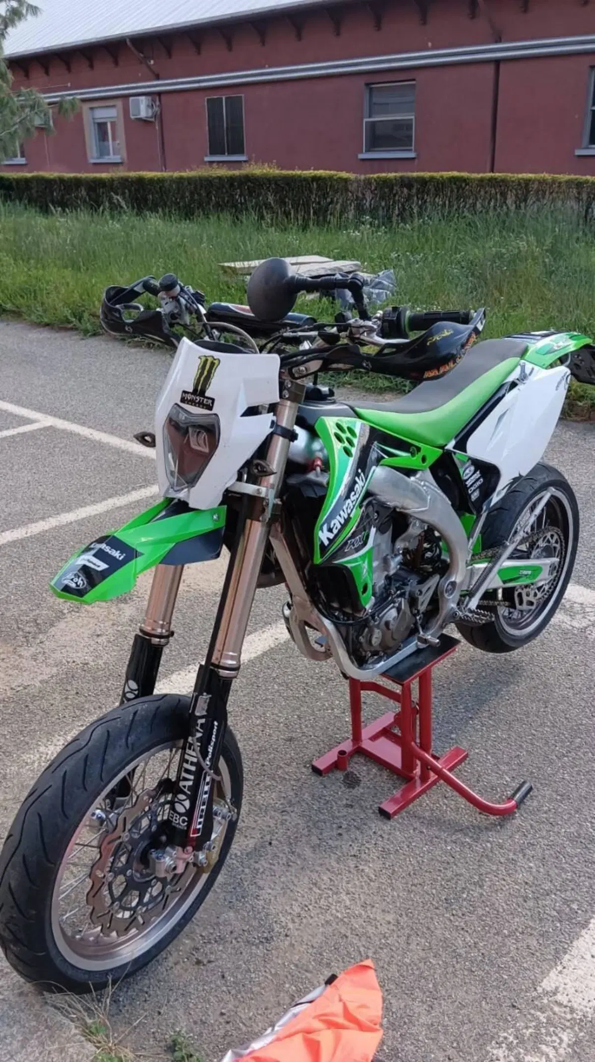 Kawasaki KX450F (2009) (8)