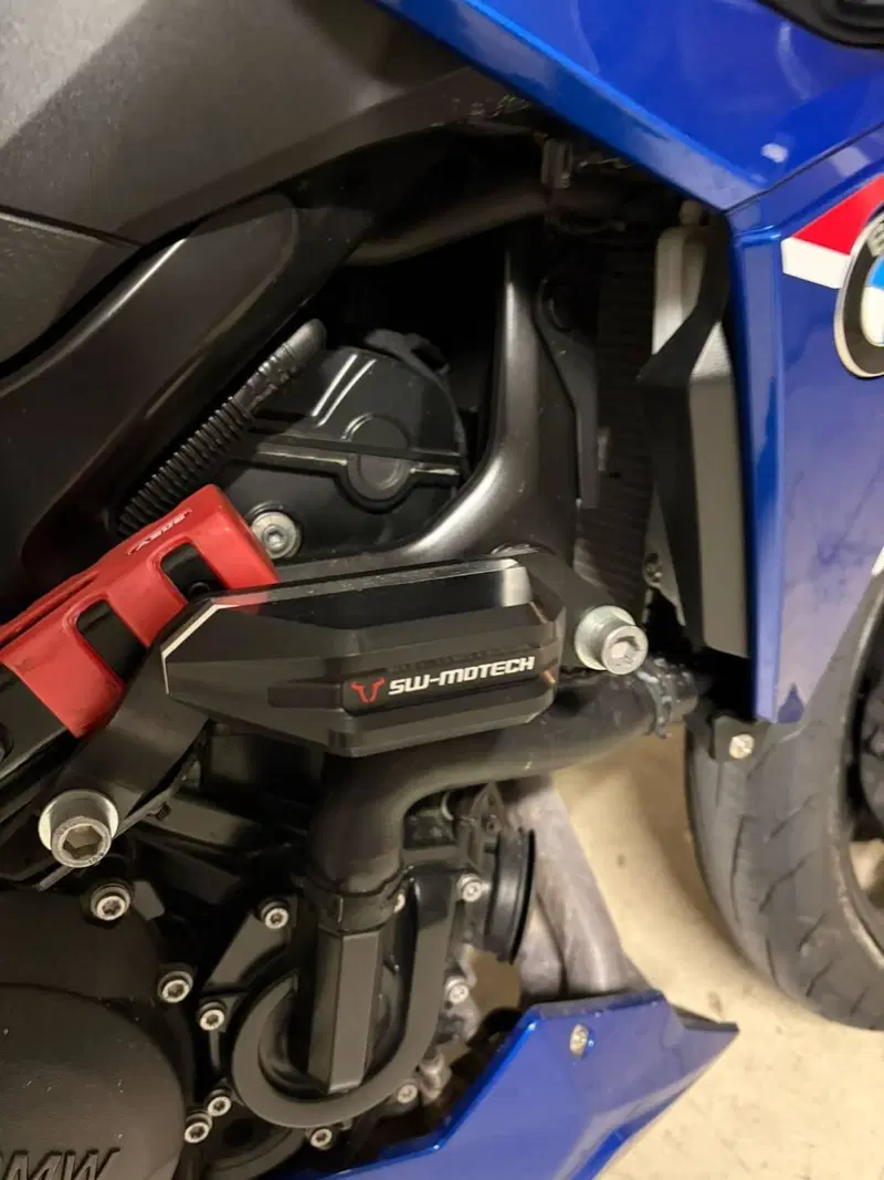 Bmw F 900 R (2021 - 24) (4)