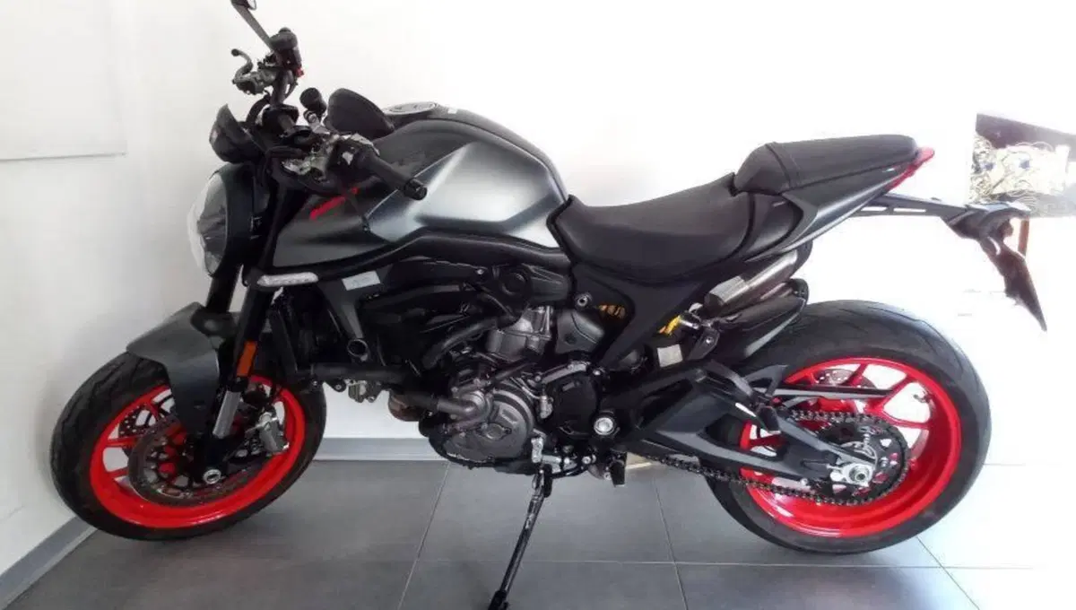 Ducati Monster 937 (2021 - 25)