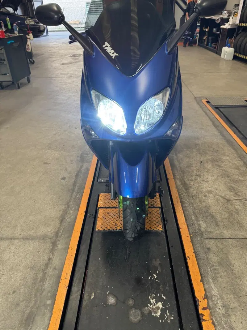 Yamaha T-Max 500 (2004 - 07) (6)