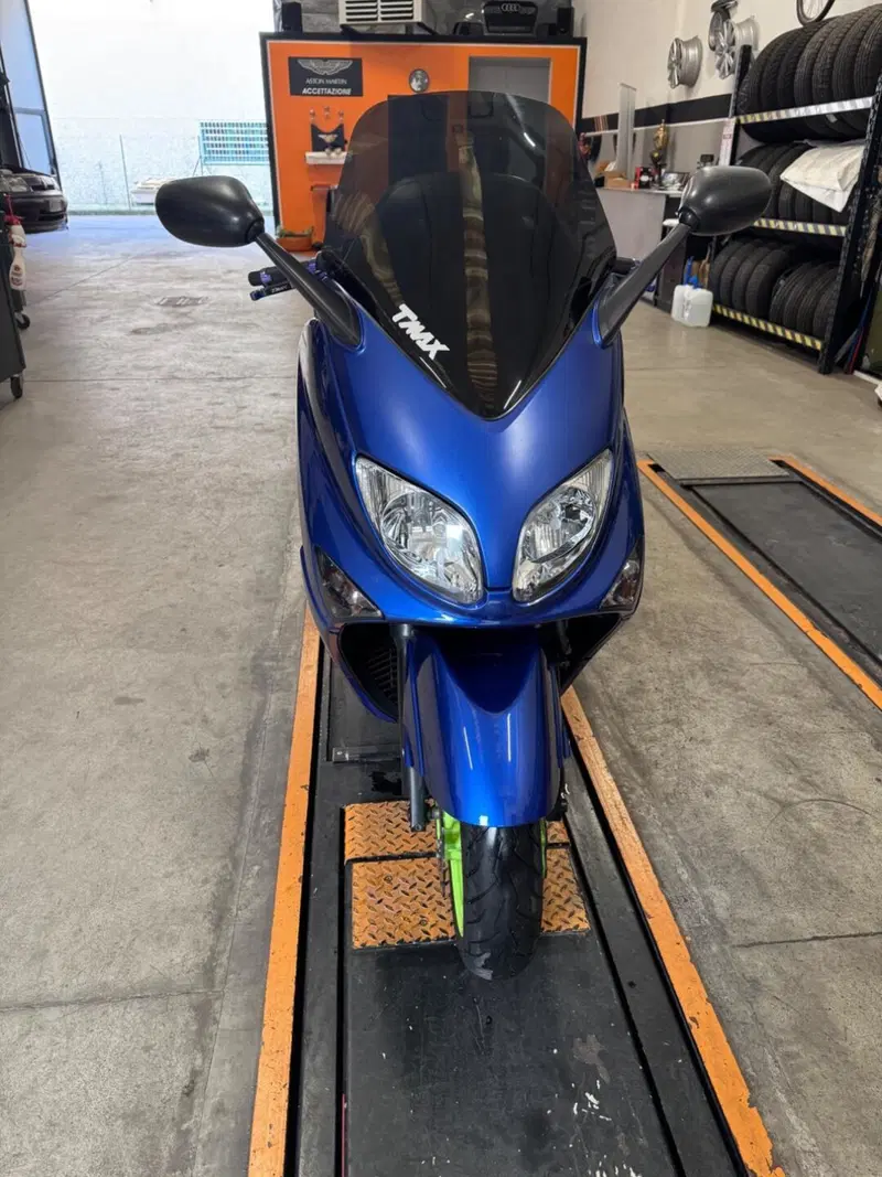 Yamaha T-Max 500 (2004 - 07) (7)
