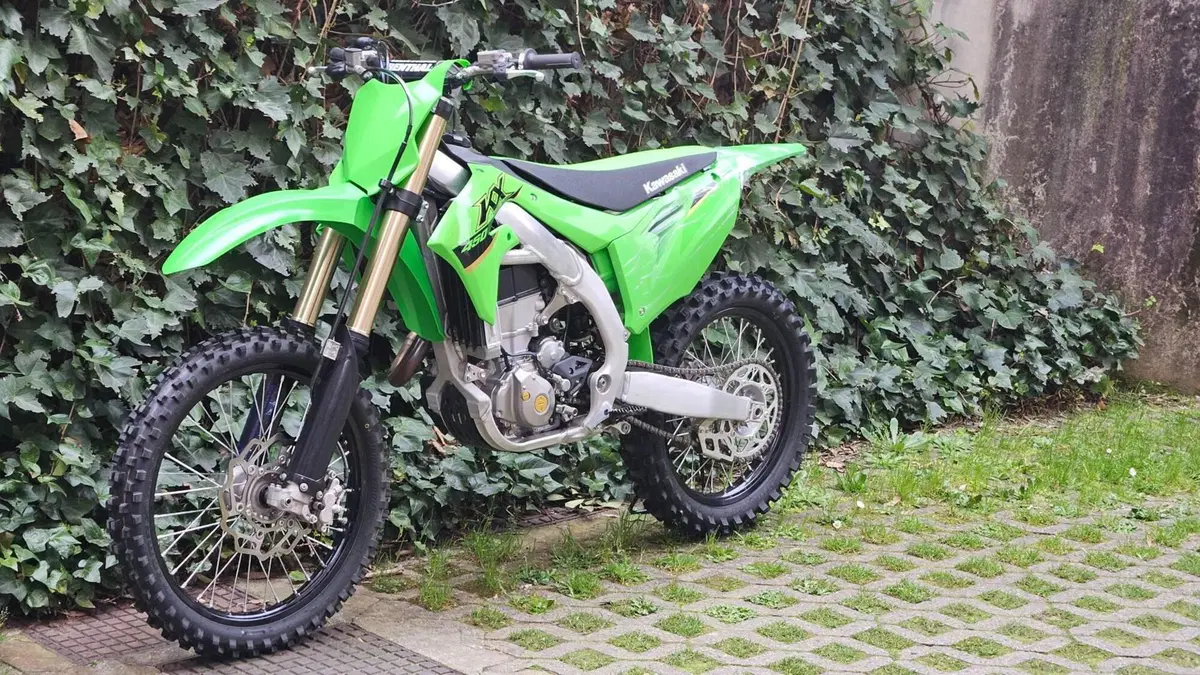 Kawasaki KX450F (2022) (4)